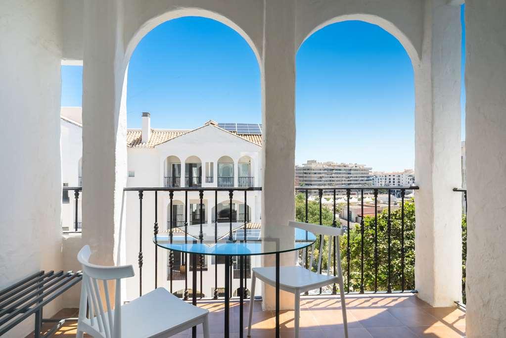 فندق Occidental Puerto Banus سان بيذرو ذي ألكانتا المظهر الخارجي الصورة