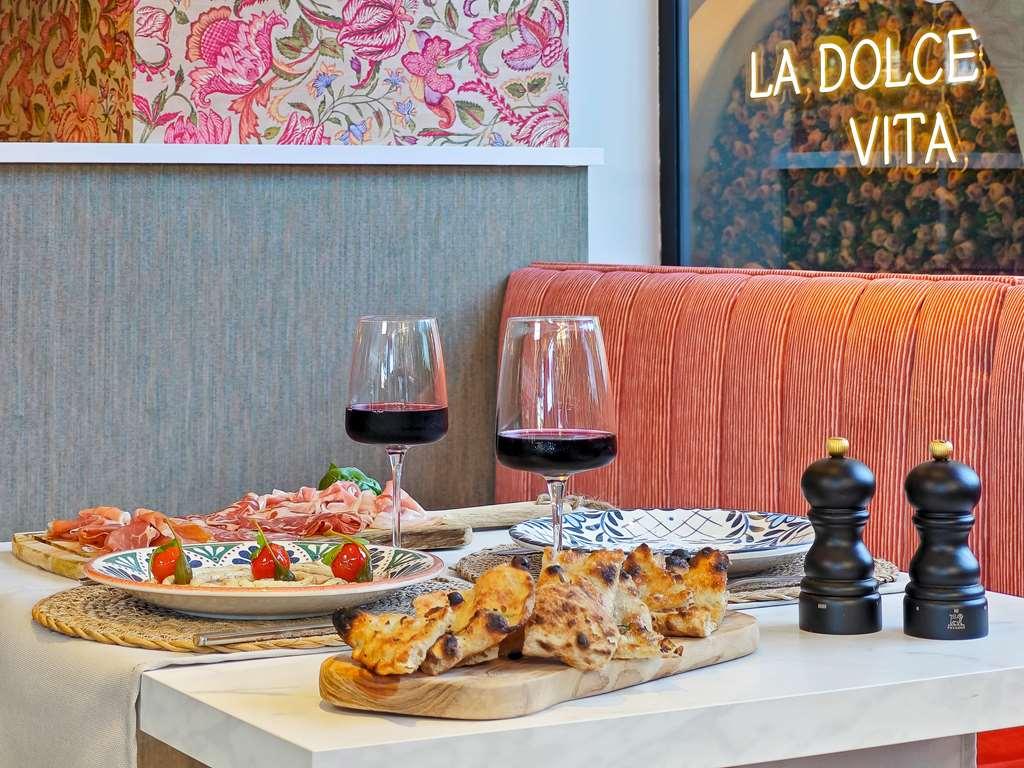 فندق Occidental Puerto Banus سان بيذرو ذي ألكانتا المطعم الصورة